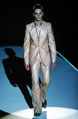 Lot 14 - A Gucci by Tom Ford men's tan lambskin suit, Spring-Summer 2000