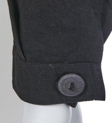 Lot 142 - A Calugi e Giannelli men's Batakari-inspired black cotton jacket, 1990s