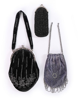 Lot 92 - A group of mostly silver plated evening bags,...