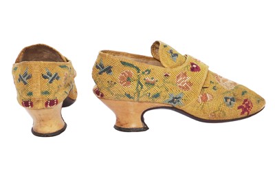 Lot 544 - A fine and rare pair of embroidered shoes, probably English, 1760-70