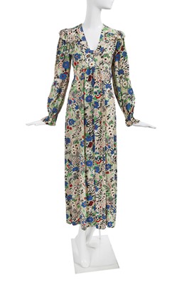 Lot 432 - An Ossie Clark/ Celia Birtwell 'Pretty Woman' print smock dress, 1970s