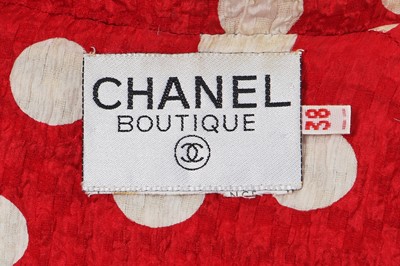 Lot 47 - A Chanel by Karl Lagerfeld black and white houndstooth jacket, Spring-Summer 1987