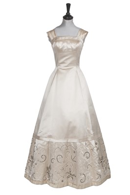 Lot 494 - A Christian Dior haute couture embroidered ball gown, circa 1955