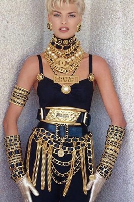 Lot 40 - A Chanel by Karl Lagerfeld gilt and leather boxing belt, 'Nouvelle Rapper (Hip Hop)' collection, Autumn-Winter 1991-92