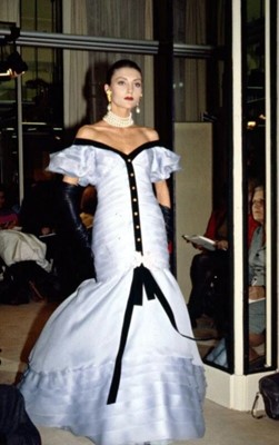 Lot 45 - A pair of Chanel haute couture by Karl Lagerfeld gilt and faux pearl earrings, Spring-Summer 1988