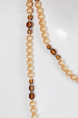 Lot 71 - A Gabrielle Chanel haute couture by Gripoix glass bead and faux pearl sautoir, 1970s