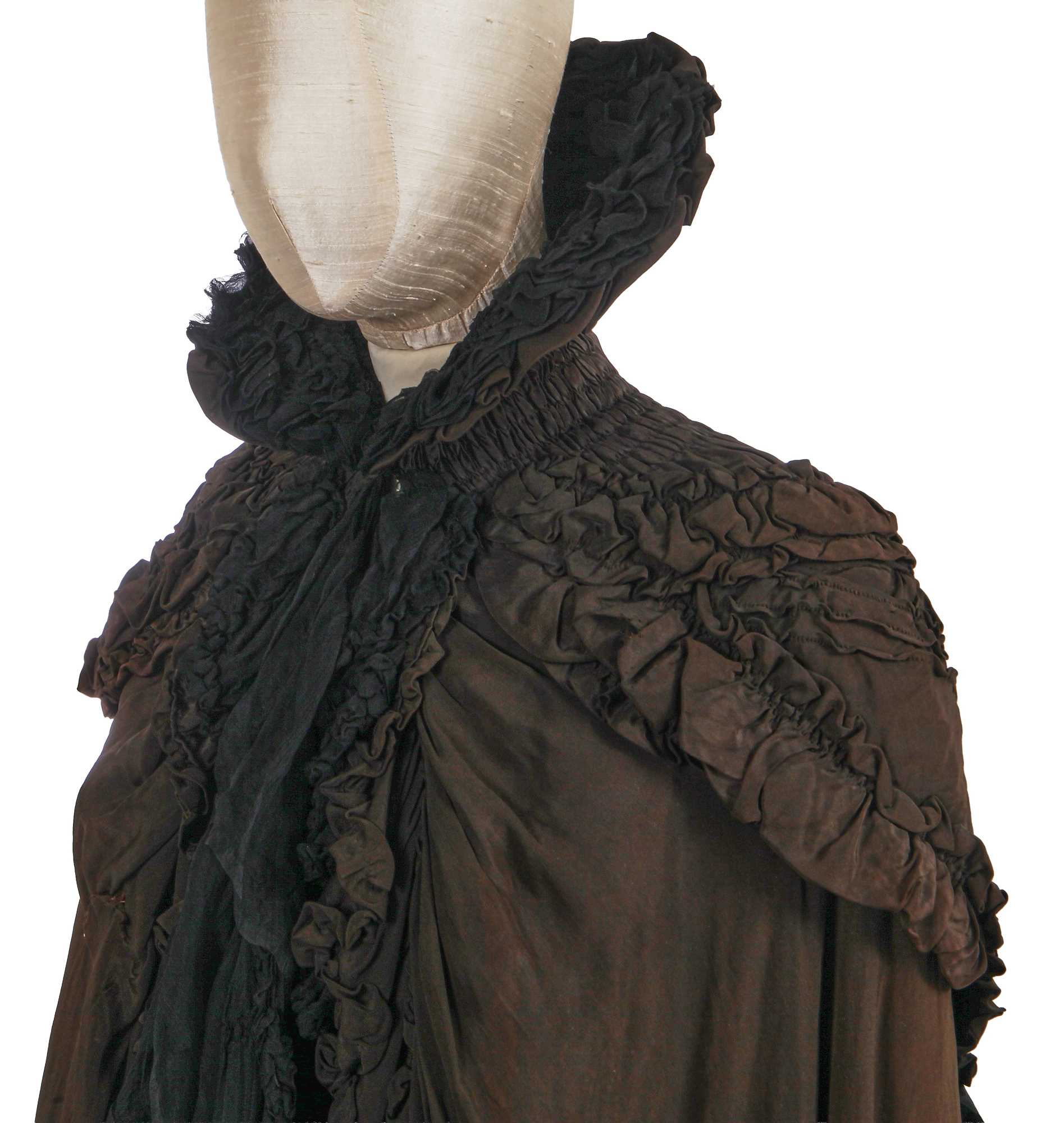 Lot 536 - A Callot Soeurs brown silk opera cloak,