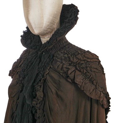 Lot 536 - A Callot Soeurs brown silk opera cloak, circa 1900