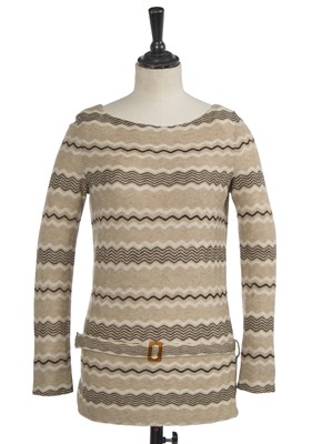 Lot 528 - A Gabrielle Chanel haute couture knitted jersey blouse, Spring-Summer 1927