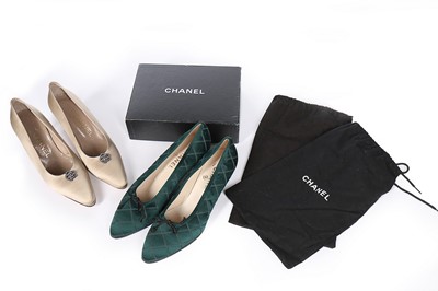 Lot 130 - A Chanel satin mini-bag with chain strap,...