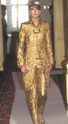 Lot 35 - A Chanel haute couture by Karl Lagerfeld gold brocatelle cocktail ensemble, Spring-Summer 1996