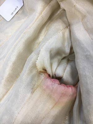 Lot 64 - A Gabrielle Chanel haute couture cream bouclé suit, late 1960s