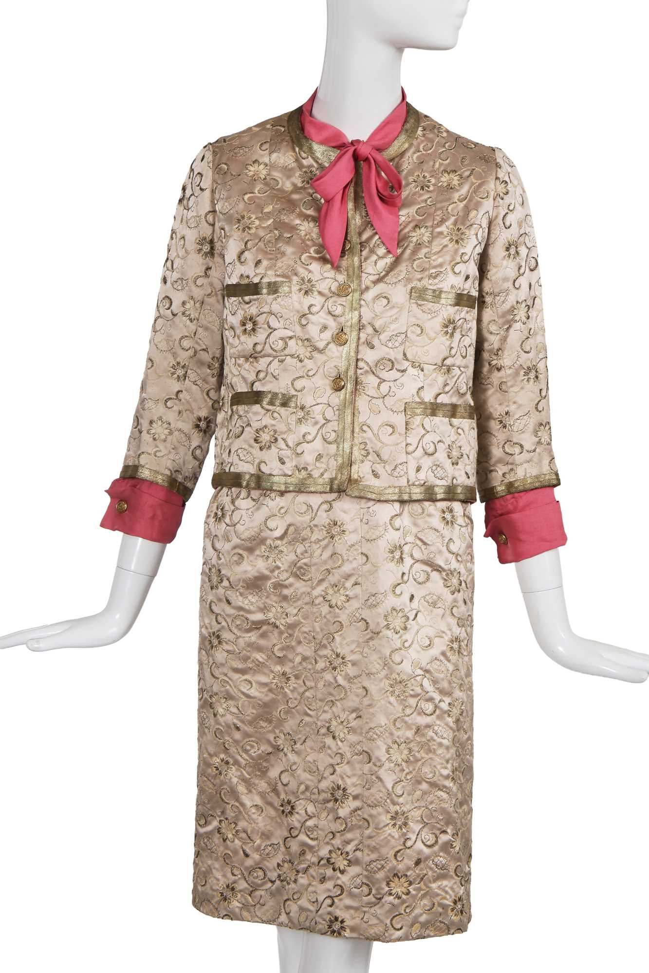 Lot 69 - A Gabrielle Chanel haute couture embroidered silk skirt suit, 1959