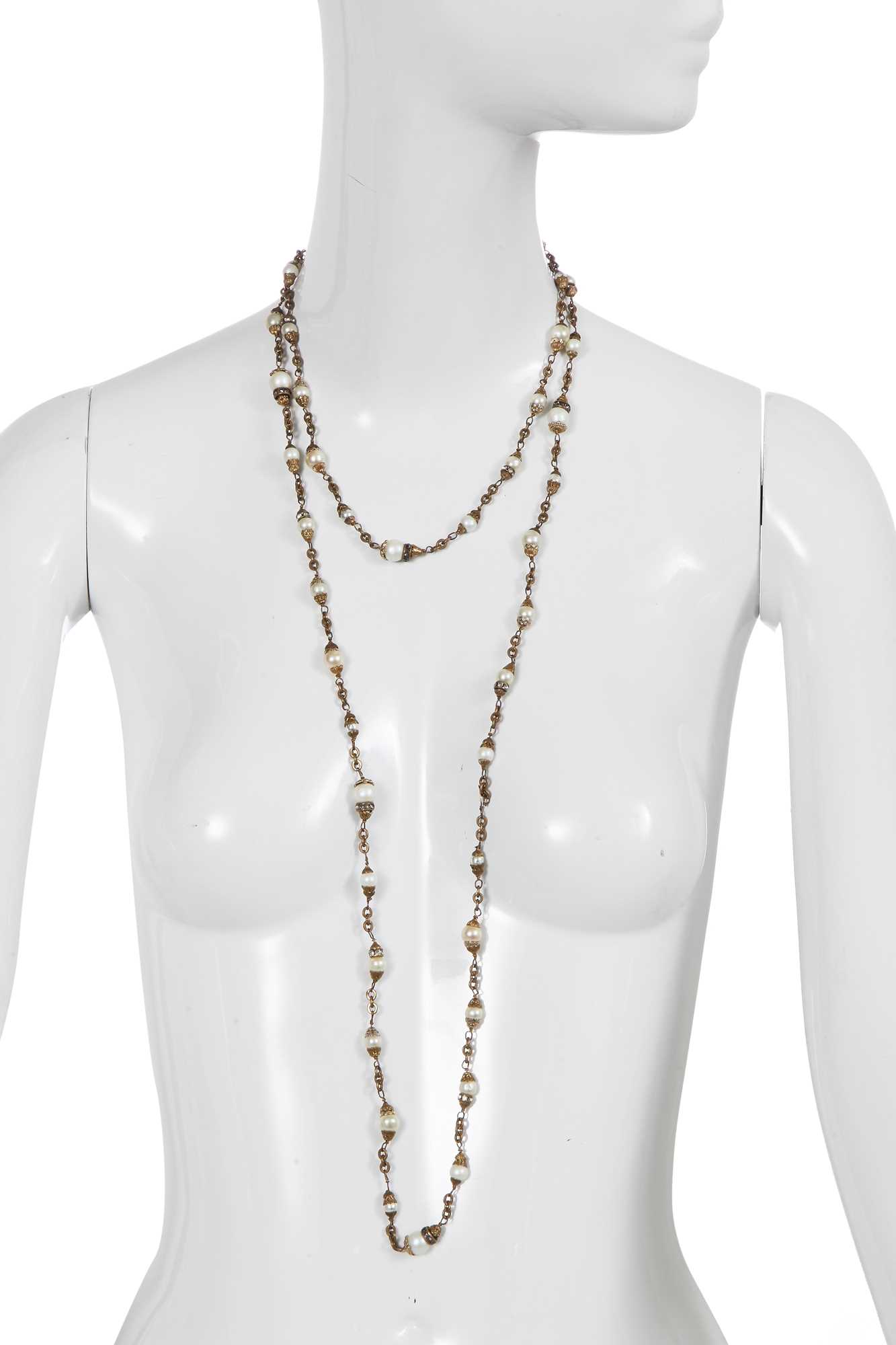 Lot 63 - A Gabrielle Chanel haute couture faux pearl sautoir, late 1960s