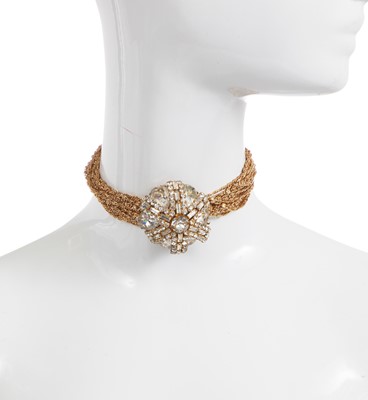 Lot 89 - A Madame Grès gilt chain and pate de verre choker necklace, 1970s-80s