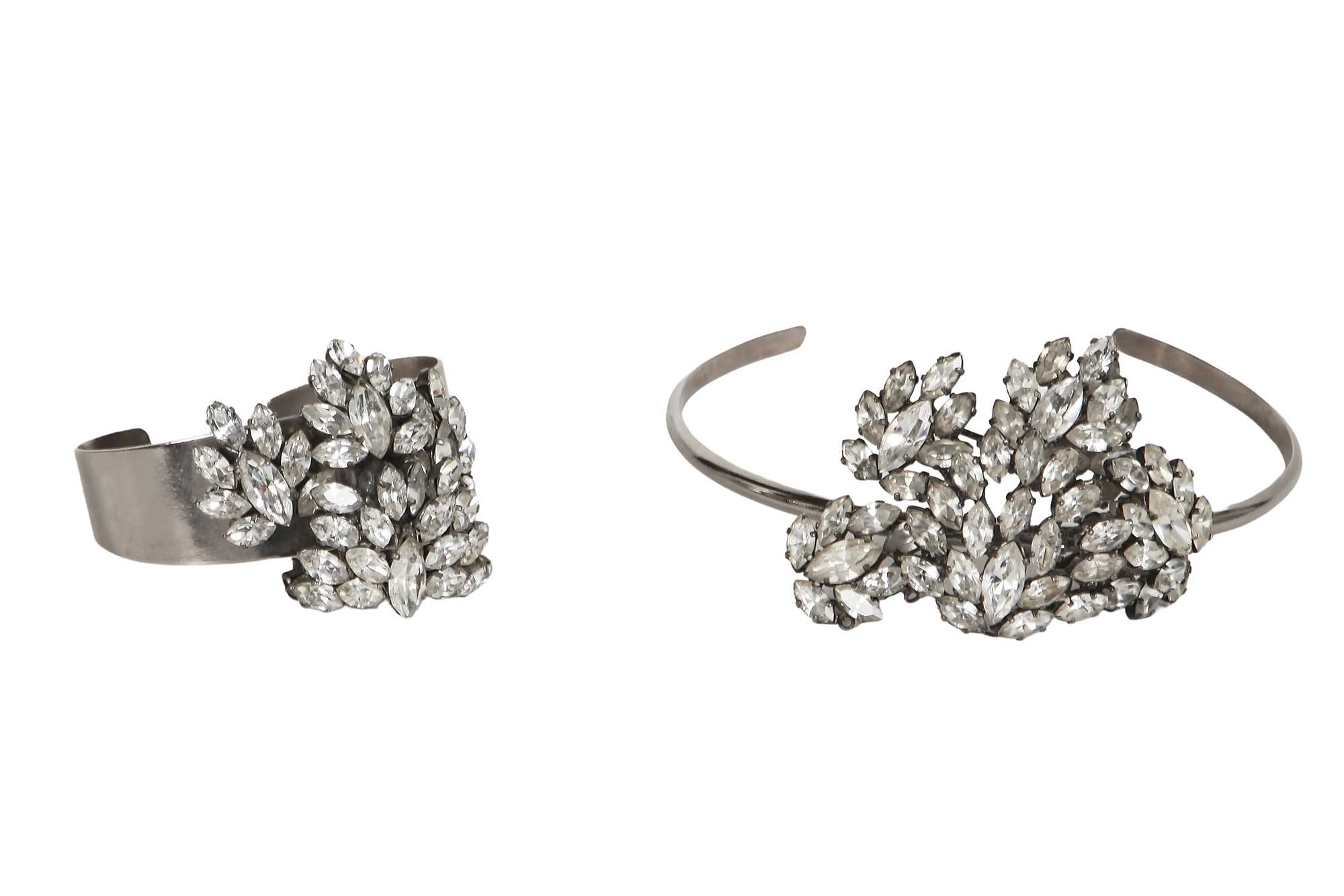 Lot 87 - A Madame Grès demi parure, probably 1970s