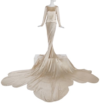 Lot 509 - A Callot Soeurs haute couture by Pierre and Jacques Gerber ivory silk satin wedding dress, 1936