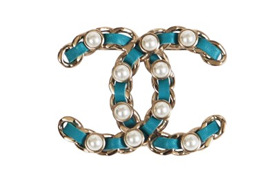 Lot 3 - A Chanel by Karl Lagerfeld leather and faux pearl brooch, 2019