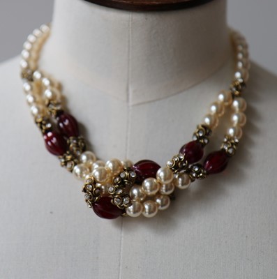 Lot 99 - Chanel jewellery, comprising: faux pearl and...