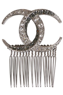 Lot 13 - A Chanel by Karl Lagerfeld rhinestone hair comb, 2016