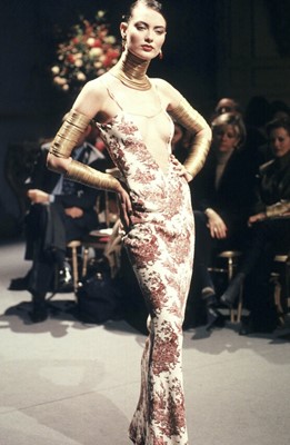 Lot 256 - A Christian Dior by Henkel & Grosse gold tone 'Maasai' demi-parure, 'In a Boudoir Mood' collection, Spring-Summer 1998