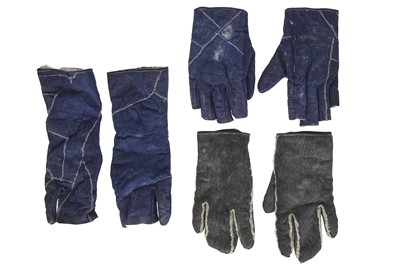 Lot 76 - A group of Carol Christian Poell men's shearling gloves, 2000s