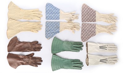 Lot 14 - A group of handbags and gloves, mainly 1930s,...