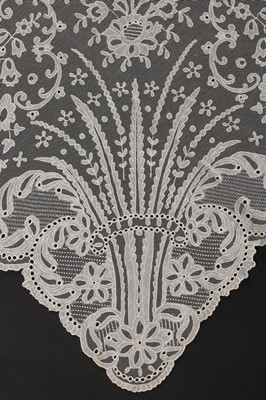 Lot 487 - A Carrickmacross muslin applique lace bridal...