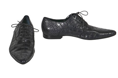 Lot 127 - A pair of Lee McQueen's Alexander McQueen black crocodile-effect winklepickers, 2000s
