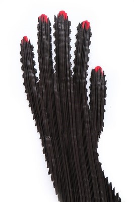 Lot 333 - A fine and rare Issey Miyake/Naoki Takizawa...