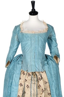 Lot 124 - A blue watered silk maternity robe à la...