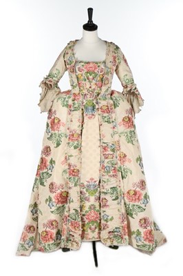 Lot 118 - A robe à la Française, the silk 1730s, the...