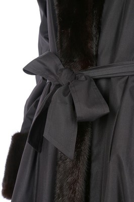 Lot 19 - A fine Mendle reversible black mink coat,...
