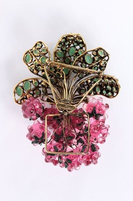 Lot 51 - An Iradj Moini oversized 'raspberry' brooch,...