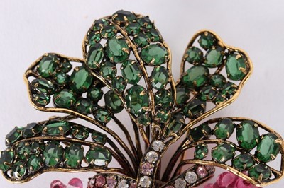 Lot 51 - An Iradj Moini oversized 'raspberry' brooch,...