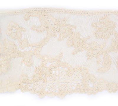 Lot 123 - A pair of Alençon needlepoint engageants,...