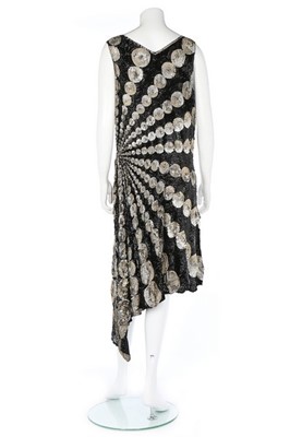 Lot 181 - A fine sequinned flapper dress, 1920s,...