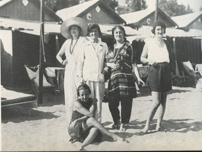 Lot 177 - A rare and early Gabrielle Chanel tartan...