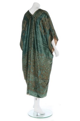 Lot 161 - A fine Mariano Fortuny stencilled green velvet...