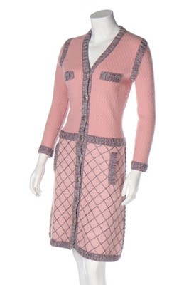 Lot 125 - A Chanel dusky-pink knitted cashmere-blend...