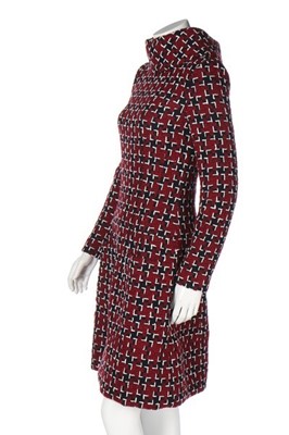 Lot 128 - A Chanel houndstooth check tweed dress, Autumn-...