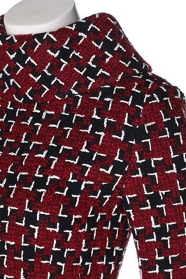 Lot 128 - A Chanel houndstooth check tweed dress, Autumn-...