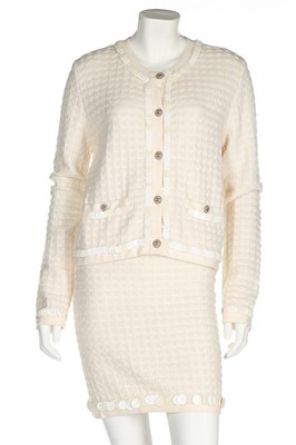 Lot 299 - A Chanel ivory cashmere/wool suit, 2000s,...