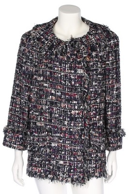 Lot 170 - A Chanel cotton and silk tweed jacket in...