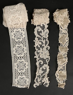 Lot 411 - A large group of machine lace, mainly edgings...