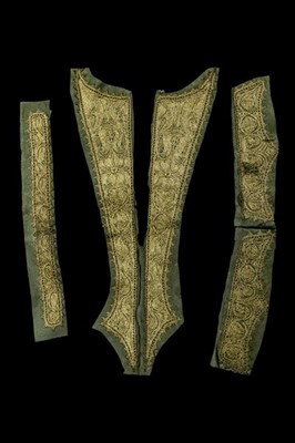 Lot 410 - A good group of assorted lace collars, edgings,...