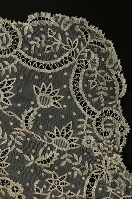 Lot 444 - A Carrickmacross muslin applique bridal veil,...