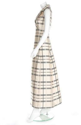 Lot 195 - A Pierre Balmain couture black and ivory...
