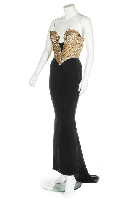 Lot 226 - A Thierry Mugler black velvet sheath, Spring,...