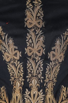 Lot 51 - An elaborately embroidered gentleman's court...